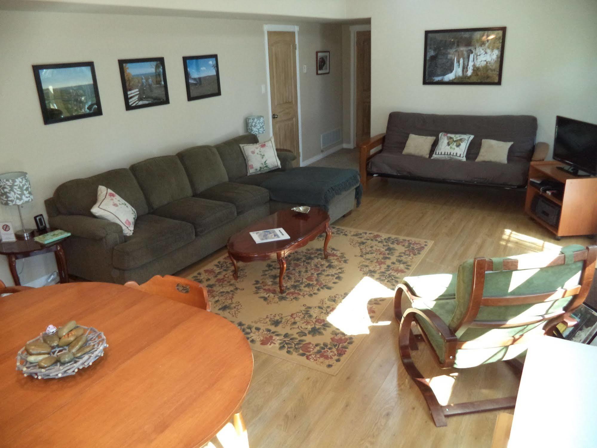 Flesherton The Treehouse Bed And Breakfast מראה חיצוני תמונה